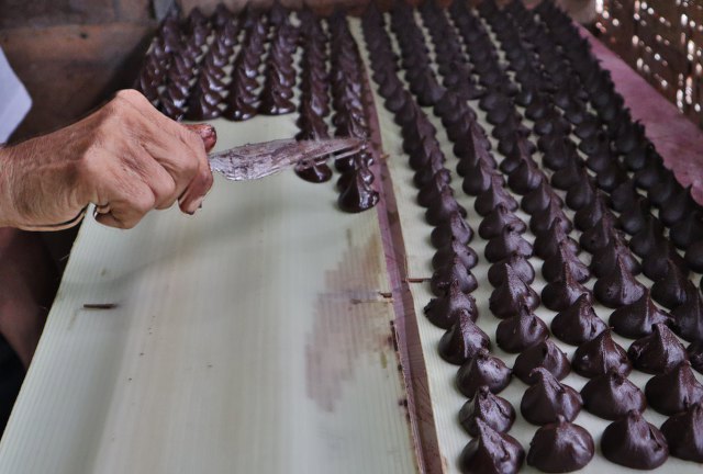 Tabeja de Binsoy the art of tableya making