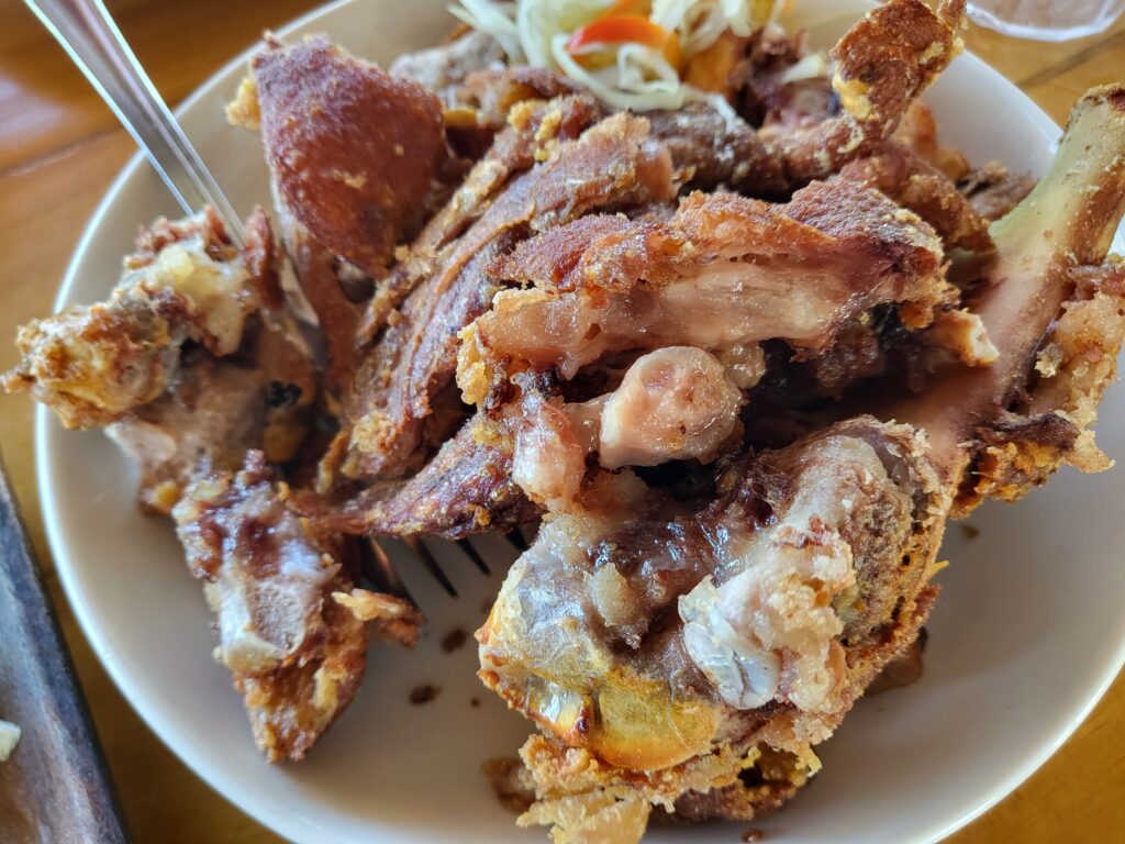 Crispy Pata - Lantaw Compostela