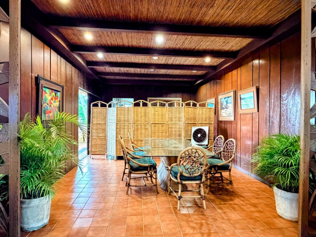 Private Corner Dining - Pino Resturant in Danao